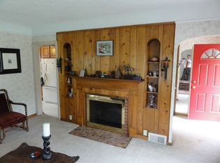 2558 Litchfield Rd, Waterford, MI 48329