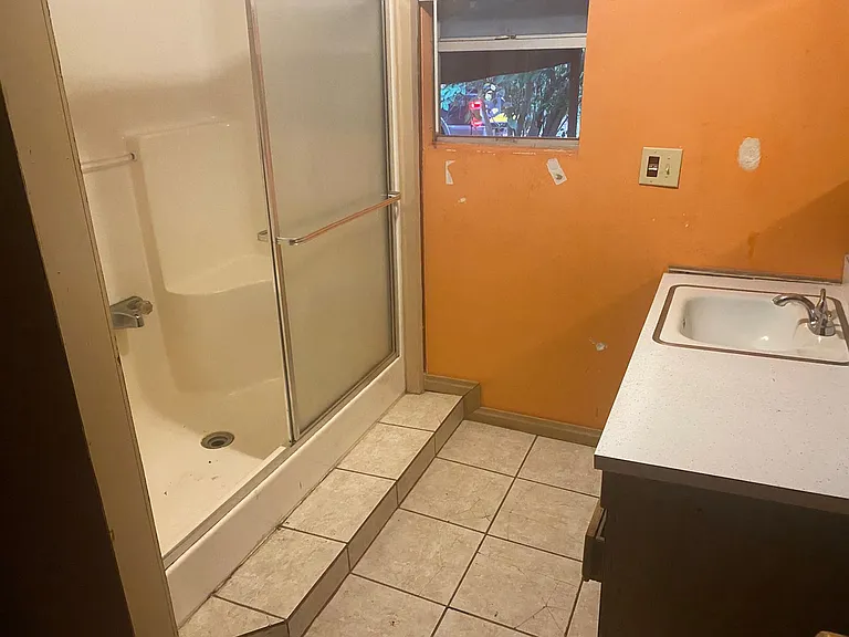 2312 Sledge St — Photo 5