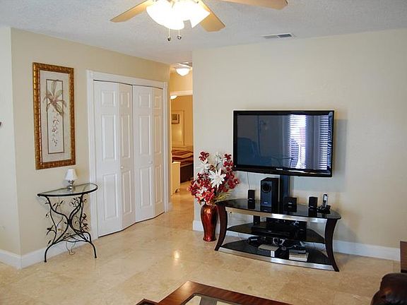 3rd image of 201 Pompano Dr SE APT D