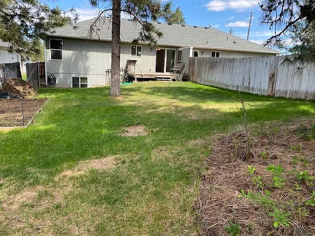 12515 N Perry St — Photo 17