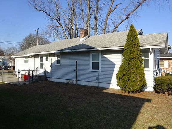 Left Side w/ Rear/Side Entry