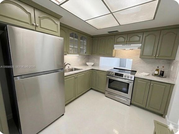 2nd image of 19051 NE 2nd Ave APT 1503