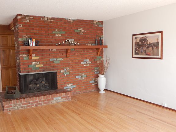 4th image of 820 Ethel Pl