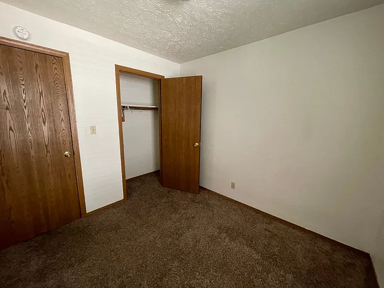 Southfork Apartments — Photo 20