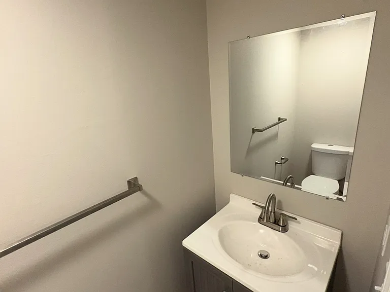 1000 Christopher Ln #2 — Photo 8