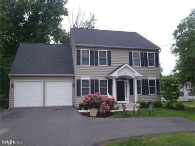 612 Diamond St, Sellersville, PA, 18960