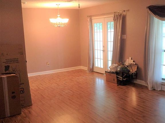 4th image of 408 Golden Fields Dr