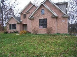 1003 Oakview Ln, Genoa, IL 60135