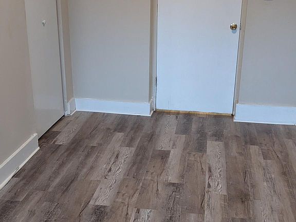 3rd image of 236 Peshine Ave Floor 2