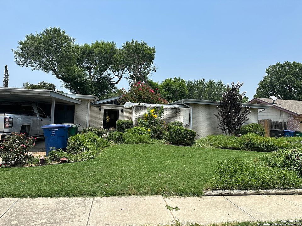 1st image of 7411 MEADOW BREEZE DR