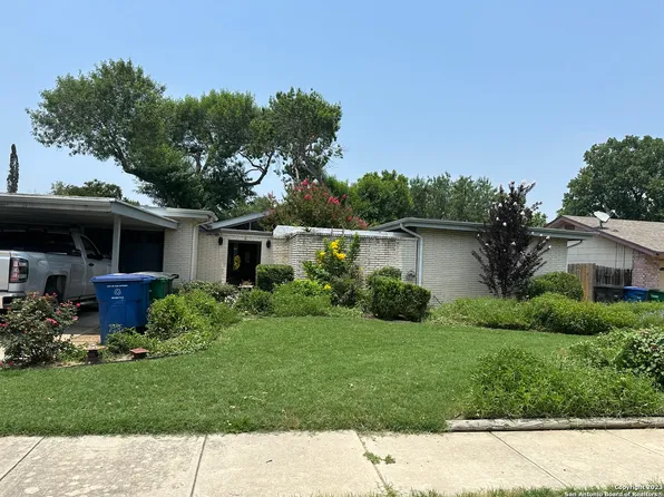 7411 MEADOW BREEZE DR, San Antonio, TX 78227