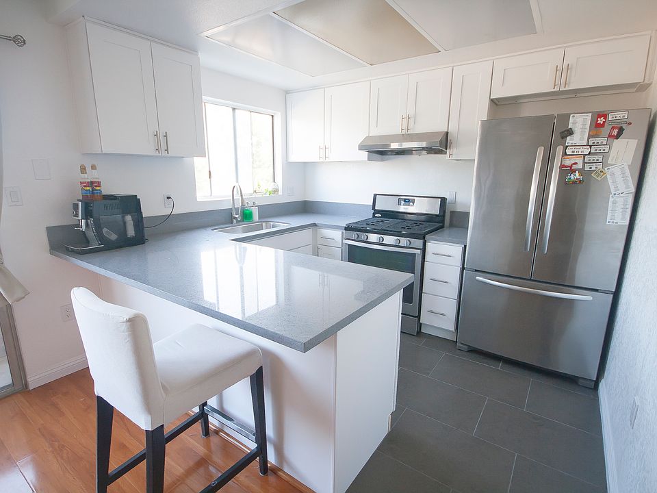 1st image of 422 Sefton Ave APT D