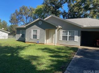 407 Moses St, Hope, AR 71801