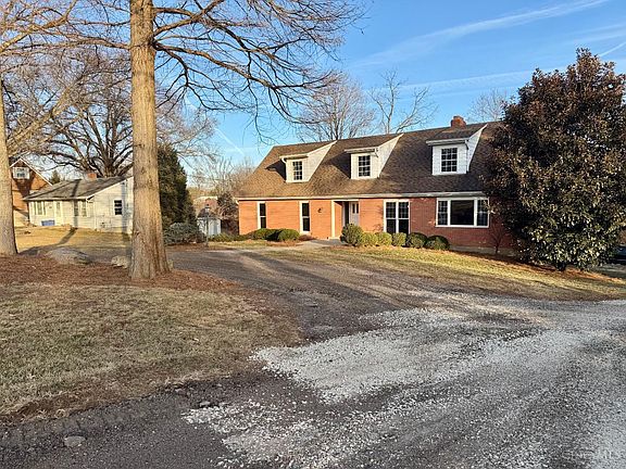 3rd image of 3510 Banning Rd