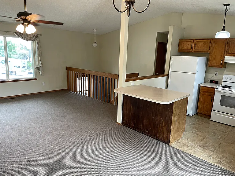 1515 Tealwood Ct — Photo 4