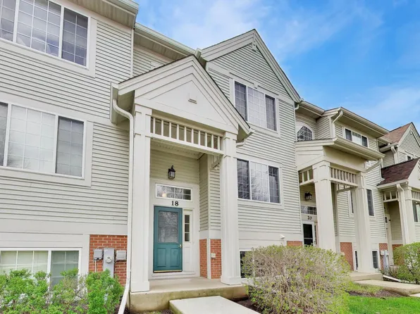 18 New Haven Dr #18, Cary, IL 60013