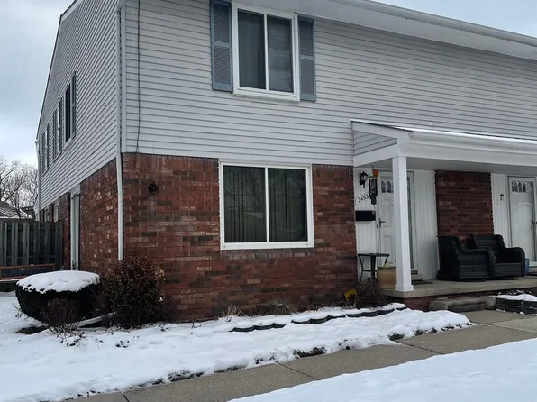 24534 Quad Park Ln, Clinton Township, MI 48035
