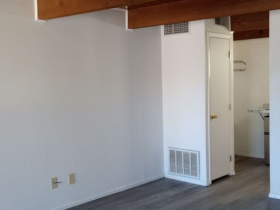 3rd image of 340 6th St #11580382