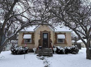 713 E James St, Ely, MN 55731