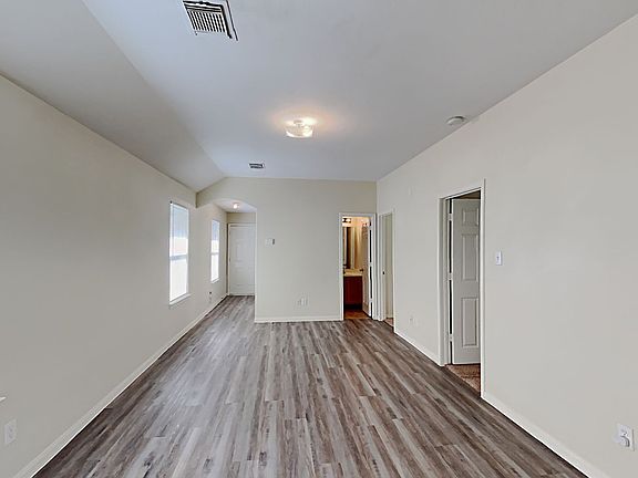 4th image of 6414 Austinville Dr