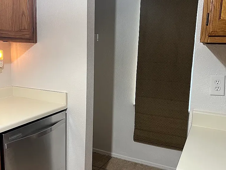 2529 Craig Ln — Photo 11