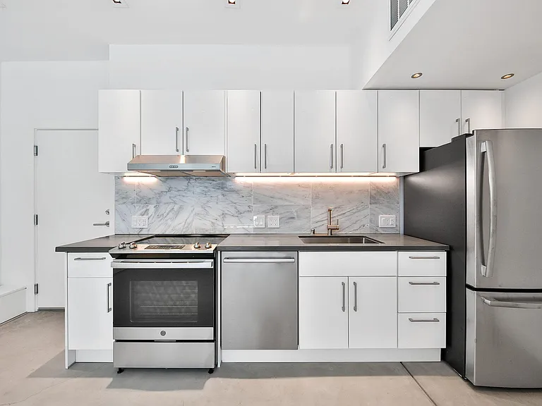 129 Julian Ave #7 — Photo 15