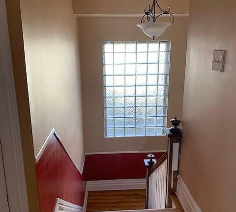 5th image of 1241 N Marion St
