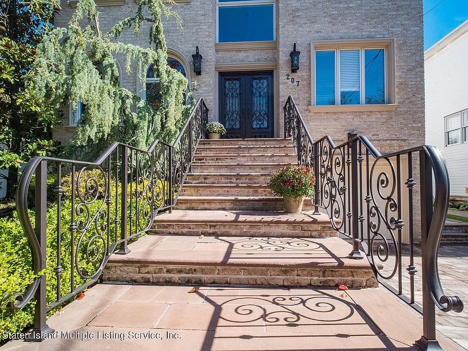 207 Swinnerton St, Staten Island, NY 10307 Zillow