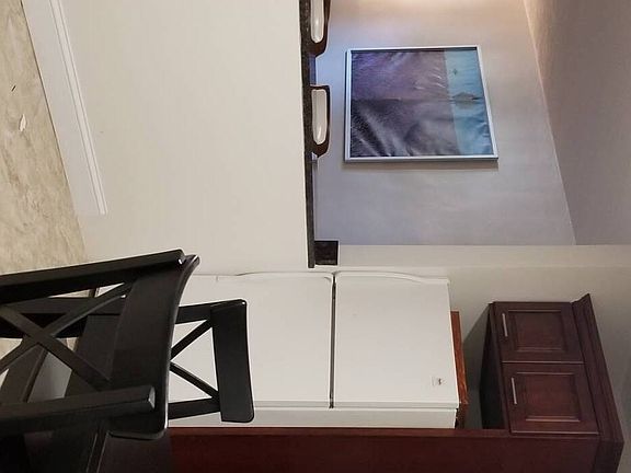 5th image of 14017 84th Dr Floor 1A-1