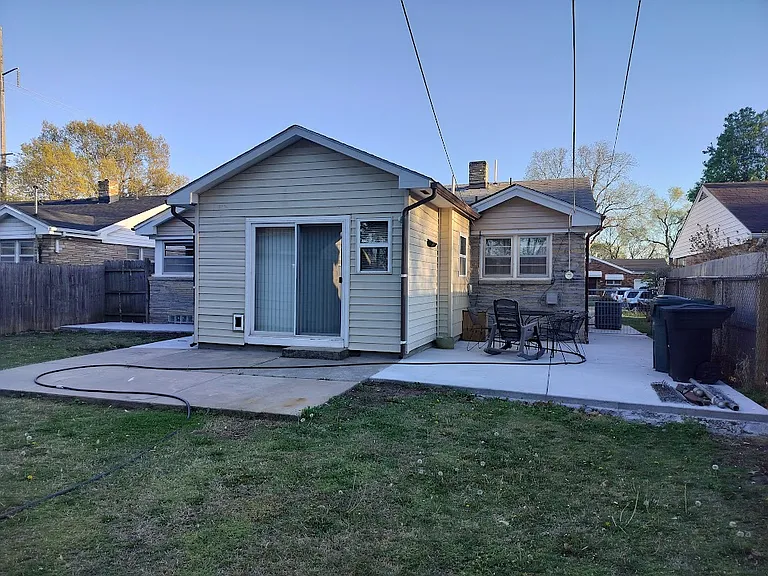 3132 E Stafford St — Photo 3