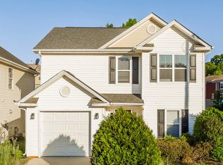 1421 Braveheart Ln, Charlotte, NC 28216