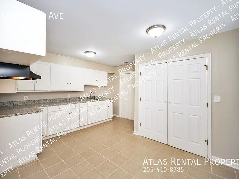517 Morris Ave — Photo 13