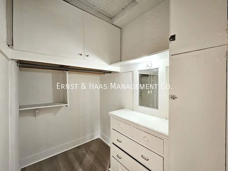 1145 Linden Ave — Photo 10
