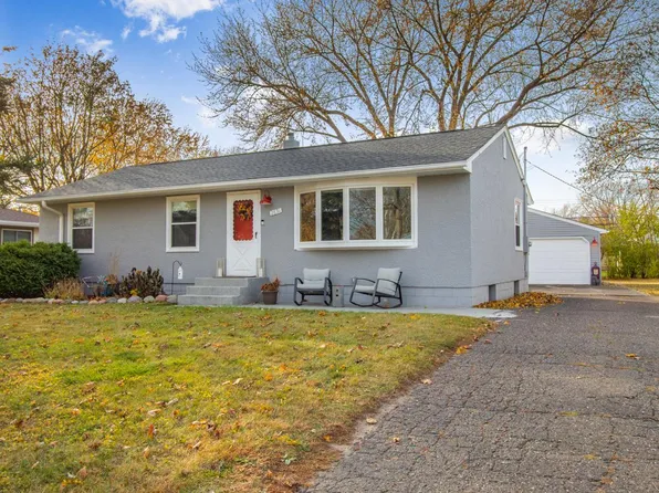 2691 Apache Rd N, North Saint Paul, MN 55109