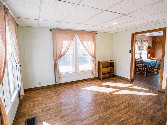 23rd image of 311 S MAIN STREET