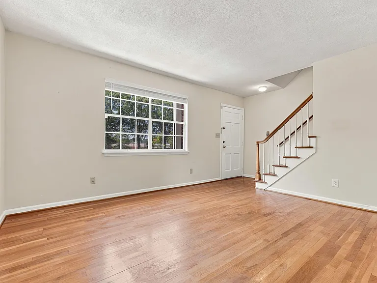 1002 Willow Dr #30 — Photo 7