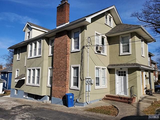 1st image of 272 Broad Ave