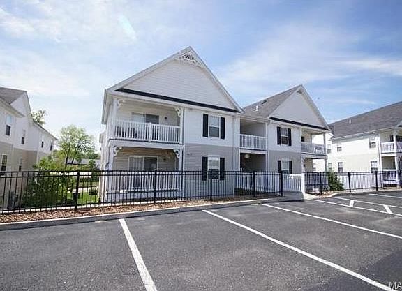 2nd image of 2470 Lampong Dr APT 200C