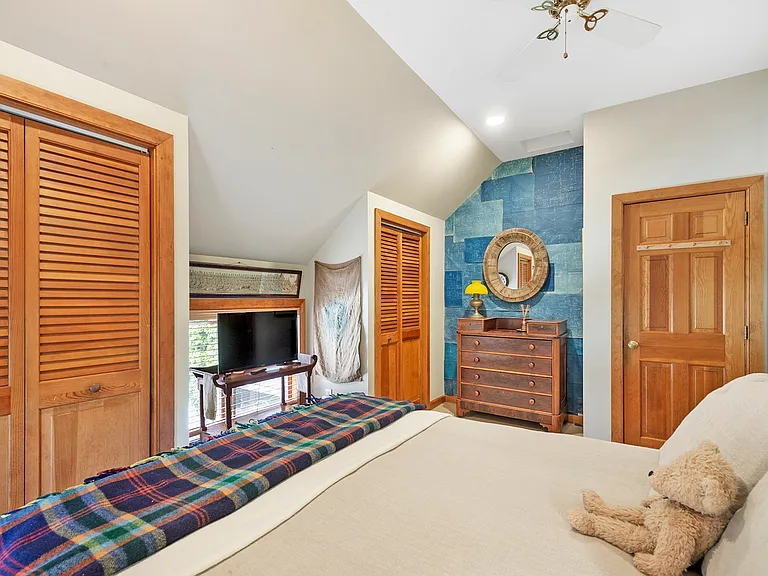 52 Manor Ln S — Photo 18
