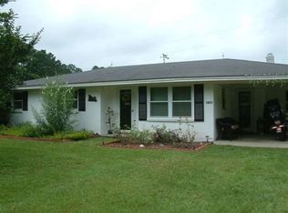 2416 Memory Ln, Loris, SC 29569