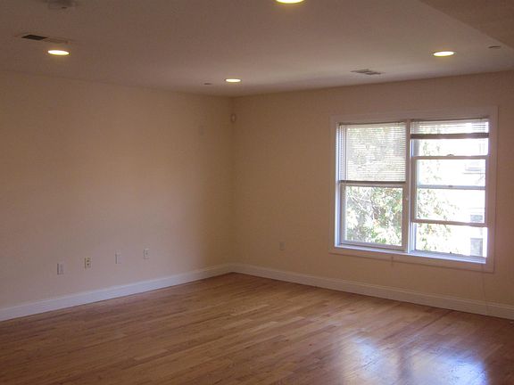 2nd image of 134-138 63rd St #305