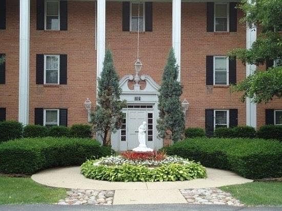 1st image of 5100 Carriageway Dr #316