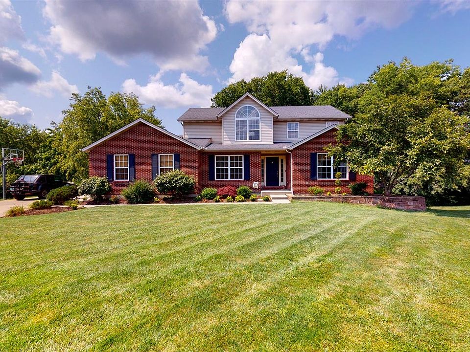 1st image of 5747 Shady Meadows Dr