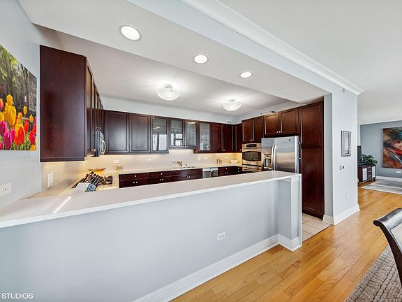 5th image of 600 N Lake Shore Dr