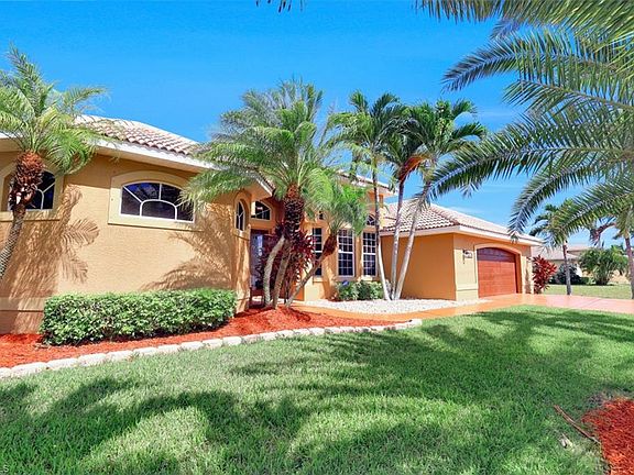 4th image of 4827 Agualinda Blvd