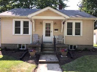 809 S 1st St, Dekalb, IL 60115