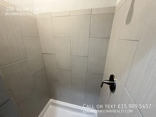106 Hampton Pl Photo 1