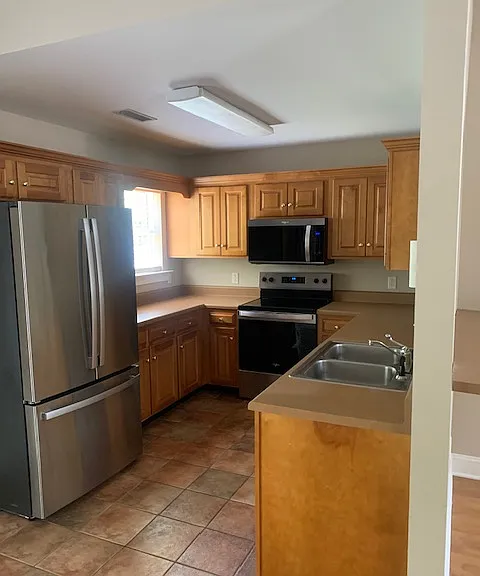 9607 Waycross Cir — Photo 1
