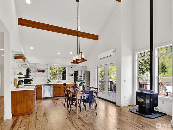 5th image of 5560 Hillard Road