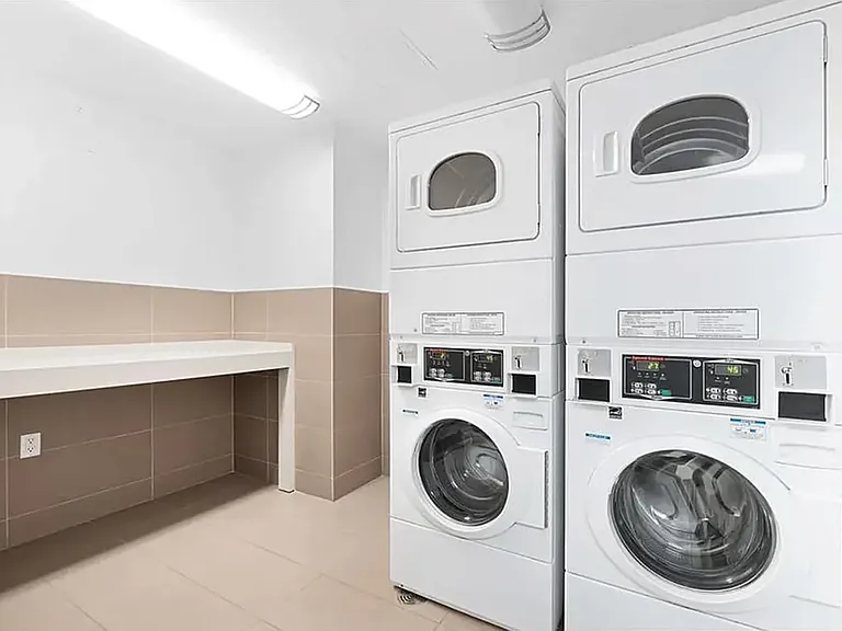 830 8th Ave #3C — Photo 1
